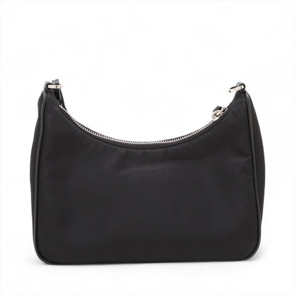 Second hand Prada Re-Edition 2005 Econyl Nylon Pouch Crossbody Black - Tabita Bags