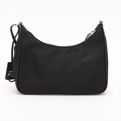 Second hand Prada Re-Edition 2005 Econyl Nylon Pouch Crossbody Black - Tabita Bags