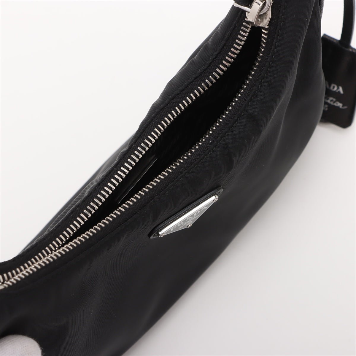 Second hand Prada Re-Edition 2005 Econyl Nylon Pouch Crossbody Black - Tabita Bags