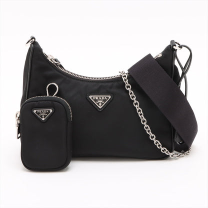 Second hand Prada Re-Edition 2005 Econyl Nylon Pouch Crossbody Black - Tabita Bags