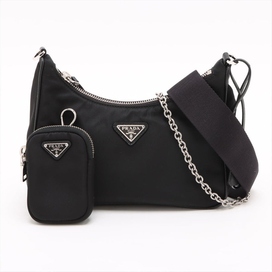 Second hand Prada Re-Edition 2005 Econyl Nylon Pouch Crossbody Black - Tabita Bags