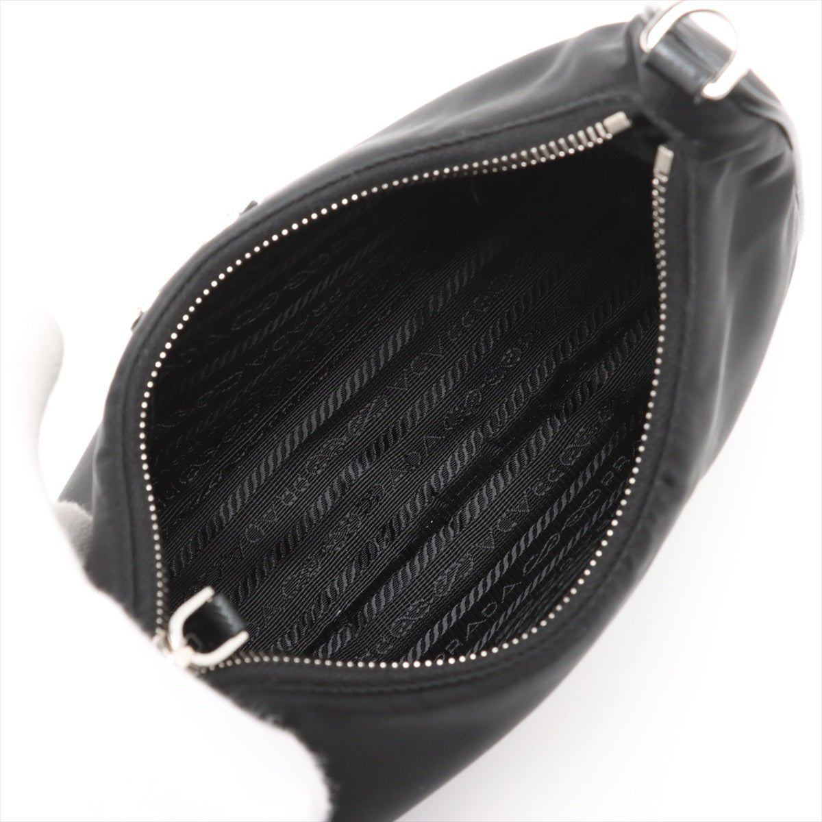 Second hand Prada Re-Edition 2005 Econyl Nylon Pouch Crossbody Black - Tabita Bags