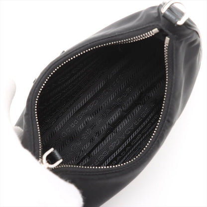 Second hand Prada Re-Edition 2005 Econyl Nylon Pouch Crossbody Black - Tabita Bags