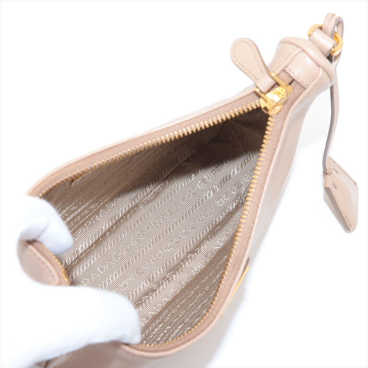 Second hand Prada Re - Edition 2005 Leather Pouch Crossbody Beige - Tabita Bags
