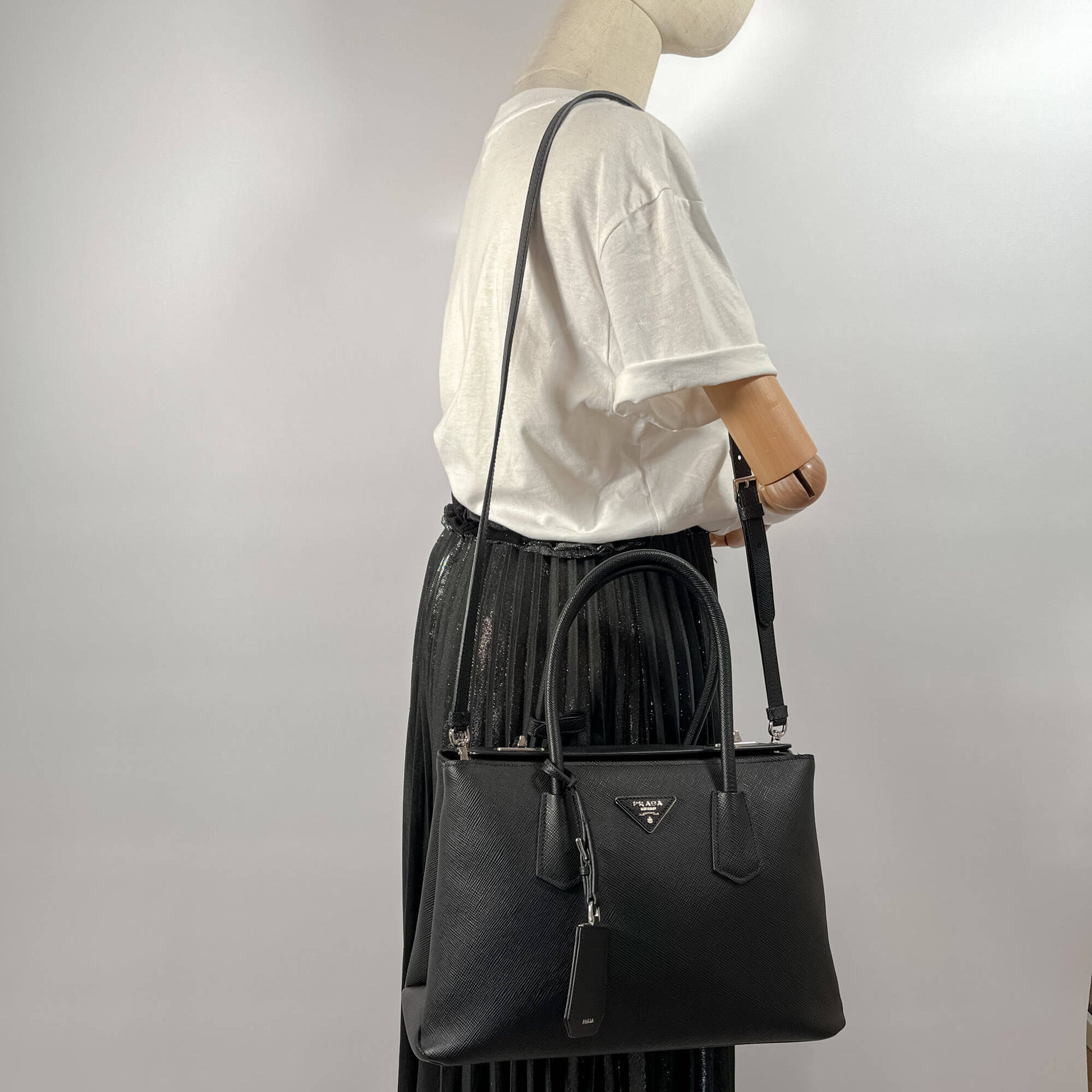 Second hand Prada Twist Galleria Saffiano Leather 2 - Ways Tote Bag Black - Tabita Bags