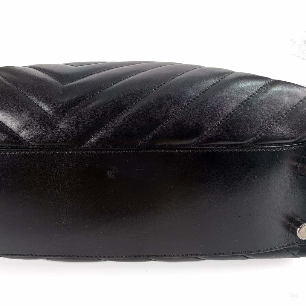 Second hand Saint Laurent Cassandra Lambskin Leather Chevron Quilted Shopper Handbag Black - Tabita Bags