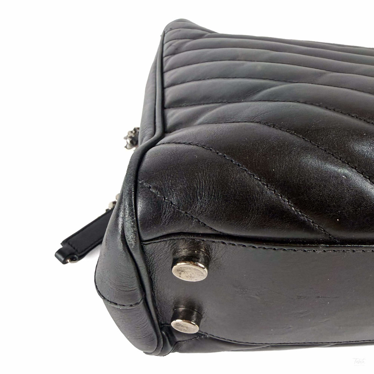 Second hand Saint Laurent Cassandra Lambskin Leather Chevron Quilted Shopper Handbag Black - Tabita Bags