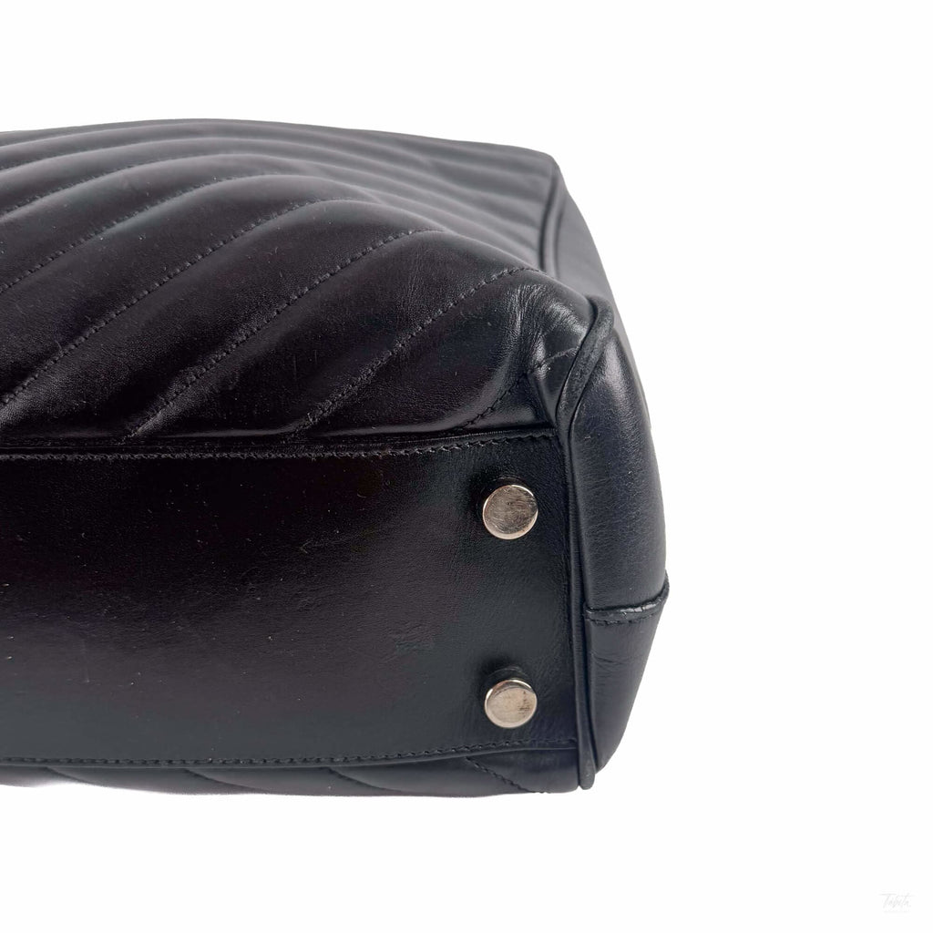 Second hand Saint Laurent Cassandra Lambskin Leather Chevron Quilted Shopper Handbag Black - Tabita Bags