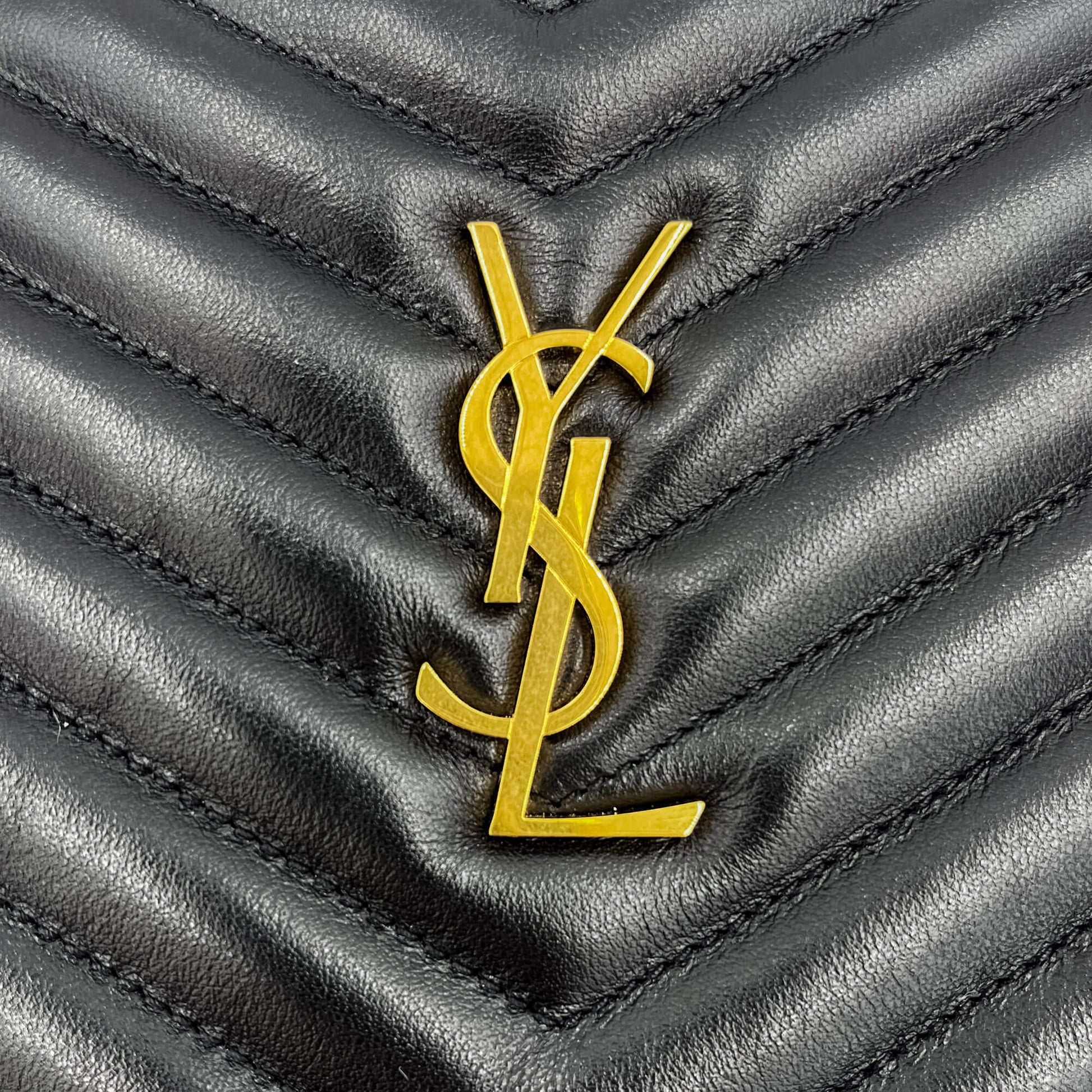 Second hand Saint Laurent Cassandre Chevron Quilted Grained Leather Document Holder Black - Tabita Bags