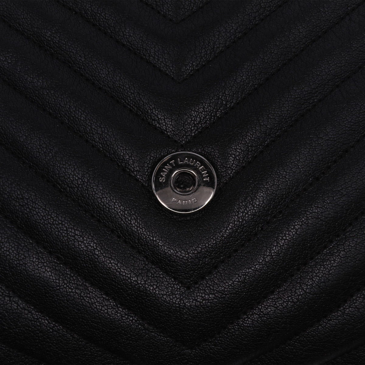 Second hand Saint Laurent College Medium Chevron Quilted Leather 2 - Ways Envelope Bag Black - Tabita Bags