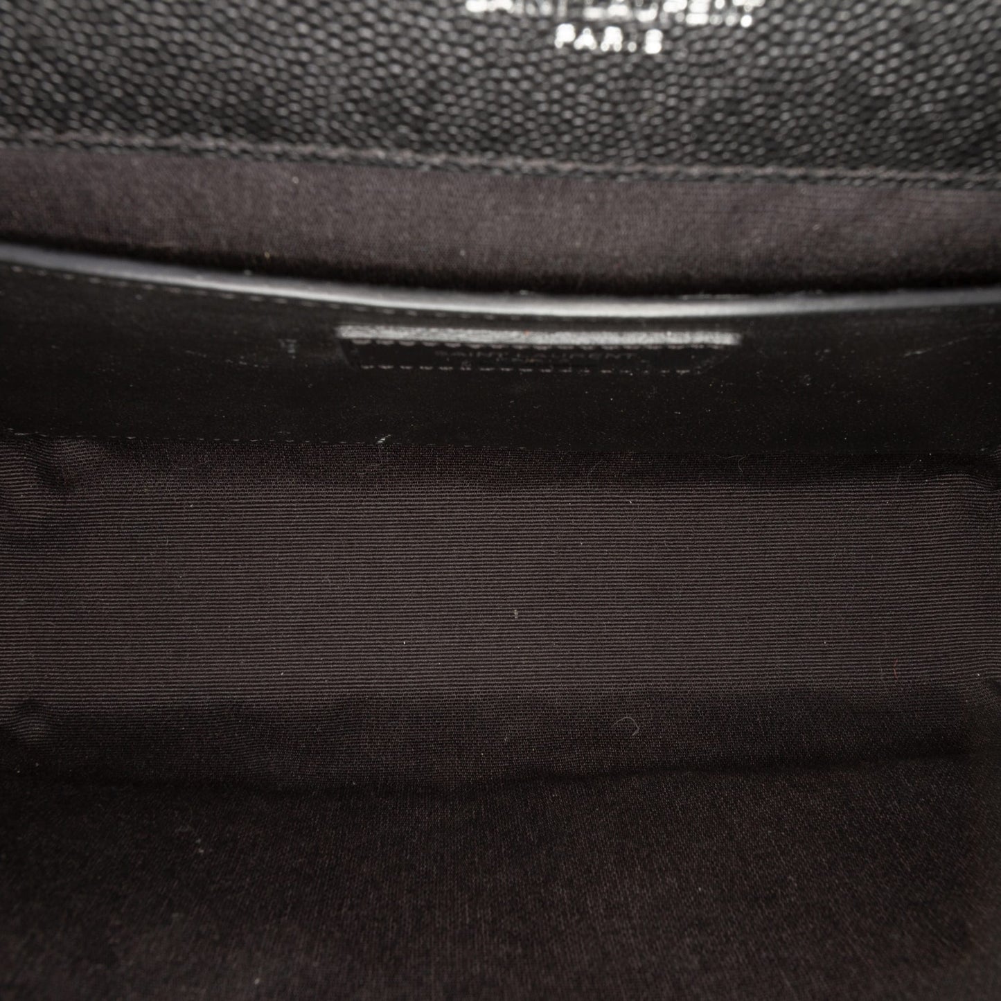 Second hand Saint Laurent Envelope Medium Embossed Grained Leather 2 - Ways Envelope Bag Black - Tabita Bags