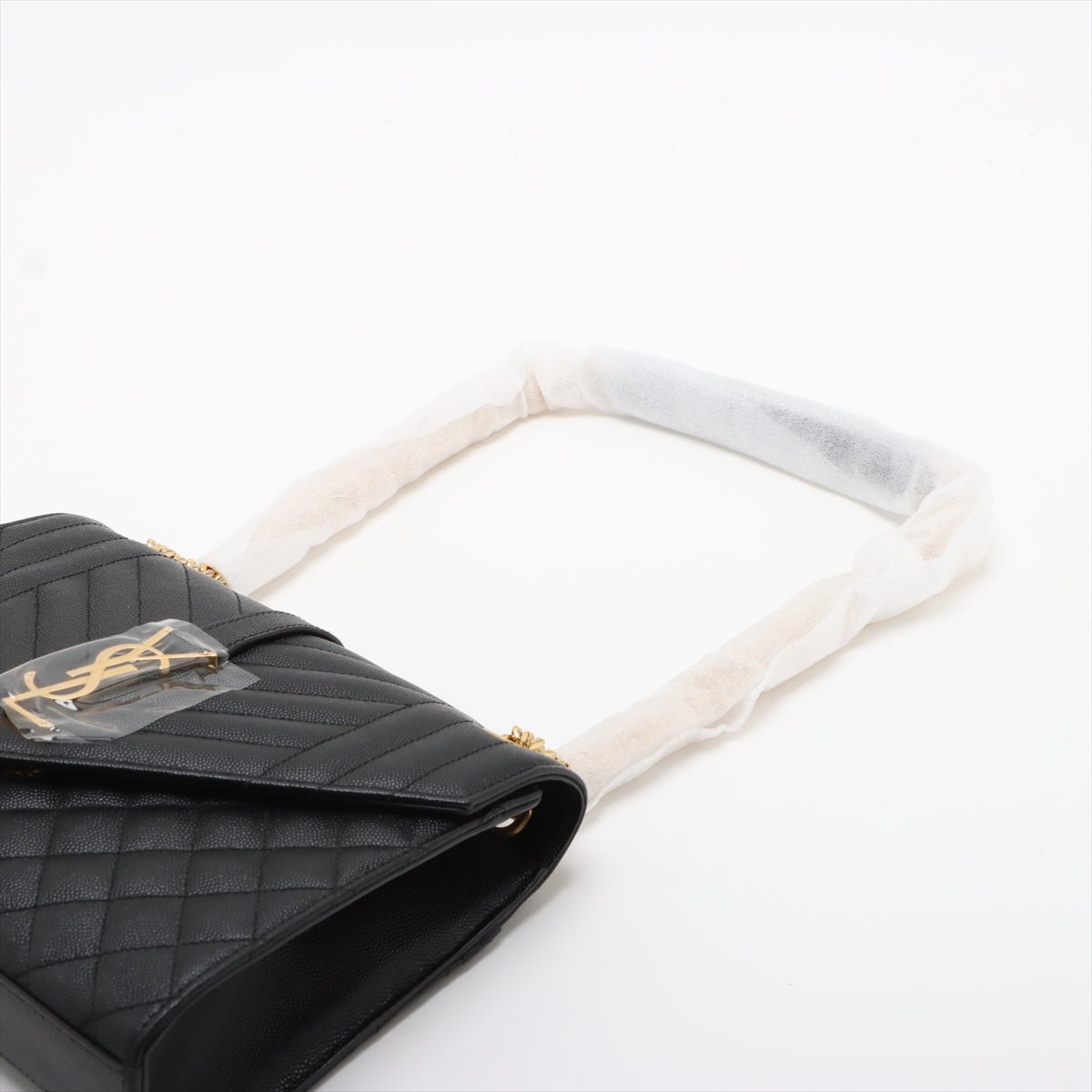 Second hand Saint Laurent Envelope Medium Embossed Grained Leather 2-Ways Envelope Bag Black - Tabita Bags