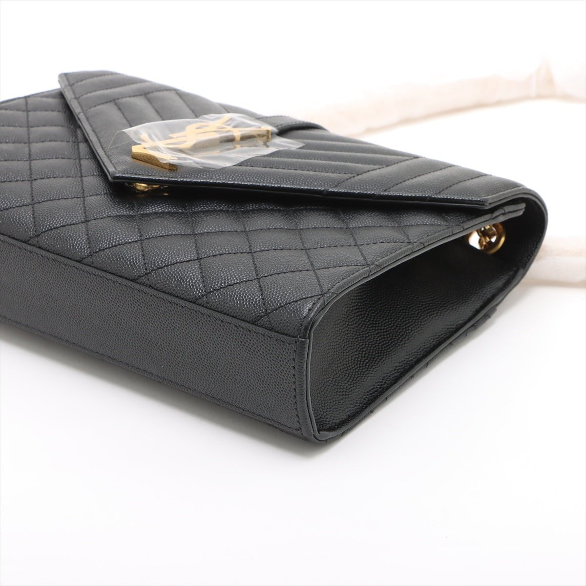 Second hand Saint Laurent Envelope Medium Embossed Grained Leather 2-Ways Envelope Bag Black - Tabita Bags