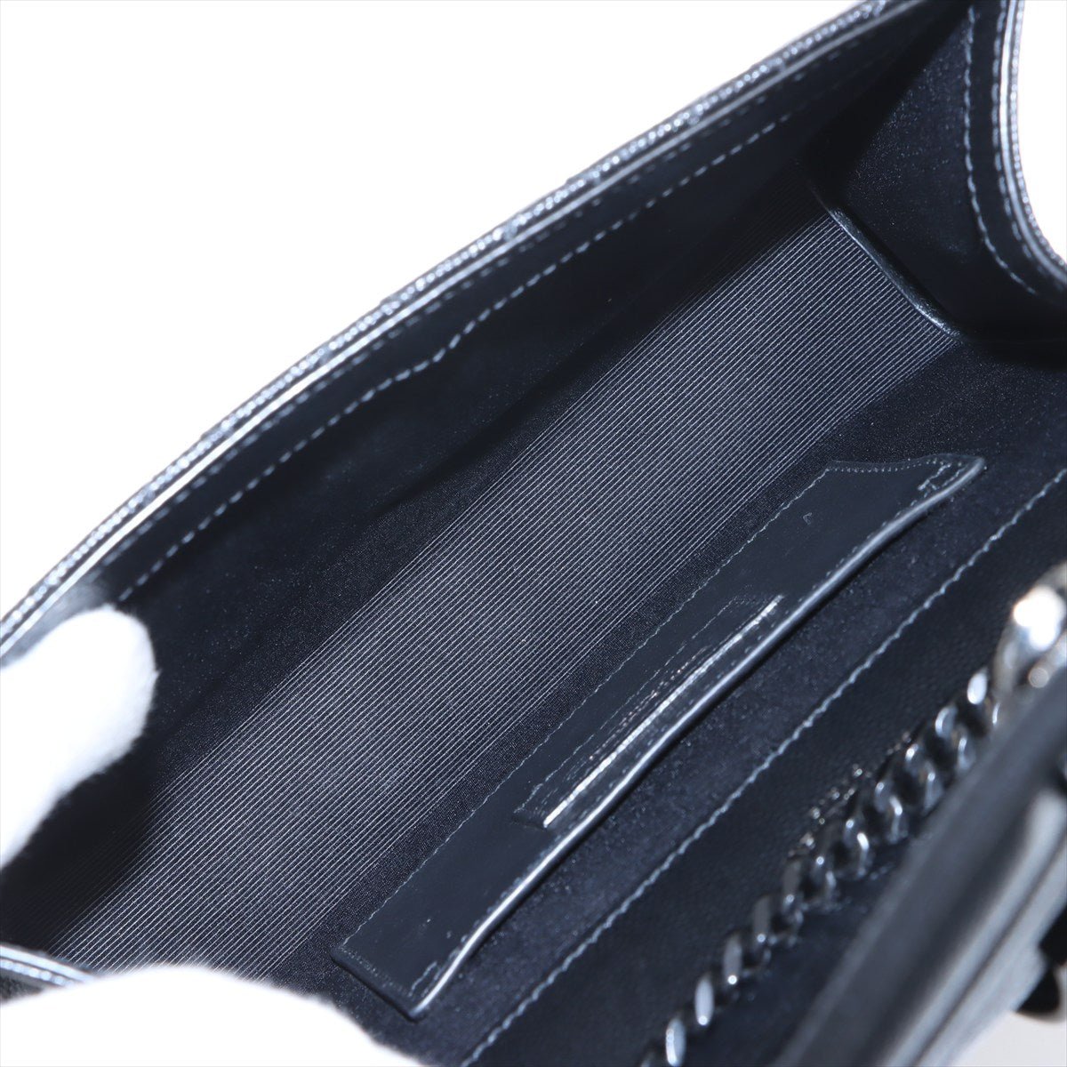 Second hand Saint Laurent Envelope Small Leather Chevron Quilted Shoulder Bag Black - Tabita Bags