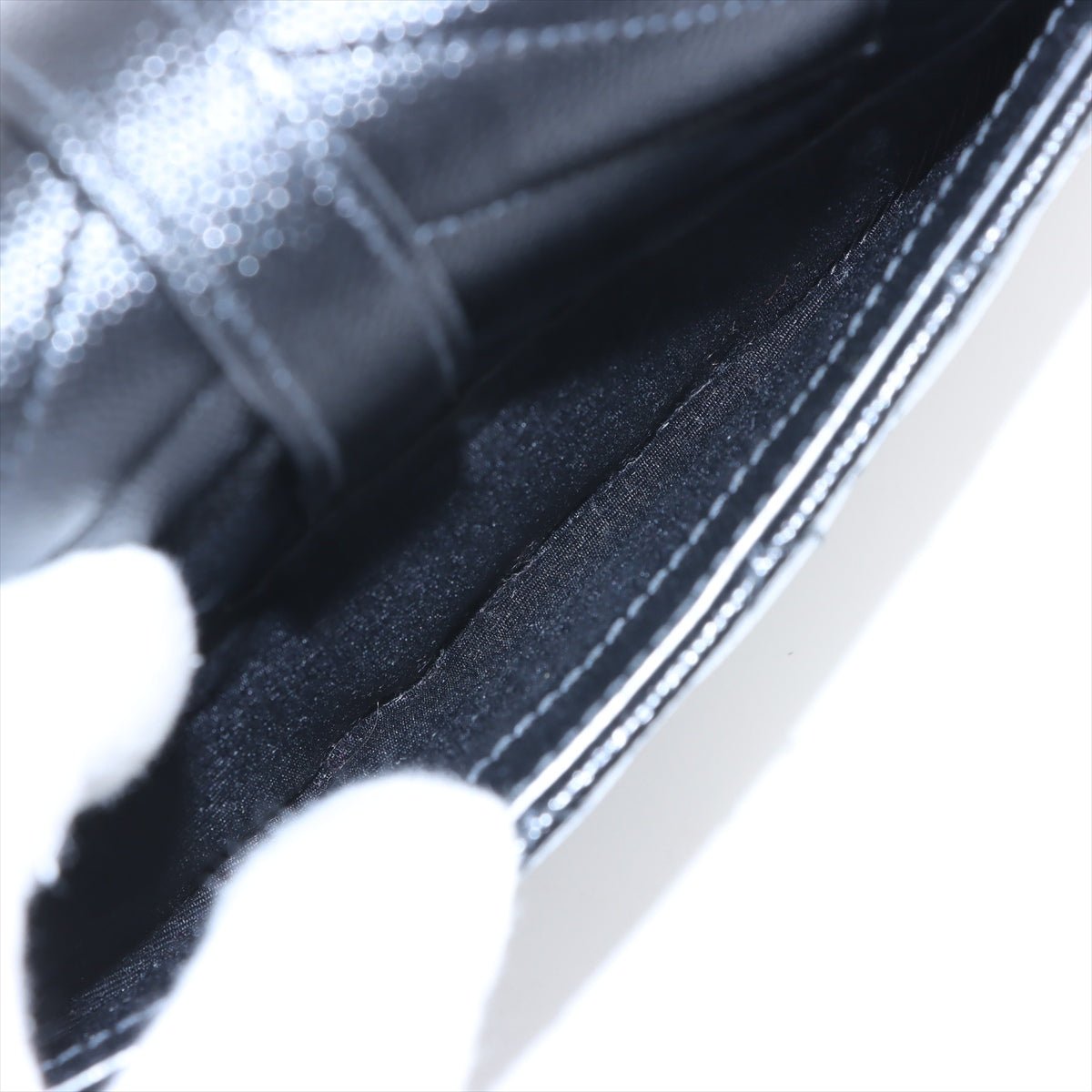 Second hand Saint Laurent Envelope Small Leather Chevron Quilted Shoulder Bag Black - Tabita Bags