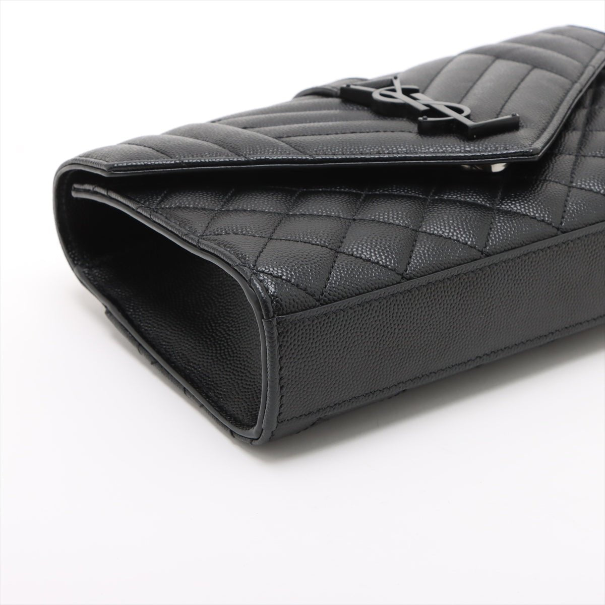 Second hand Saint Laurent Envelope Small Leather Chevron Quilted Shoulder Bag Black - Tabita Bags