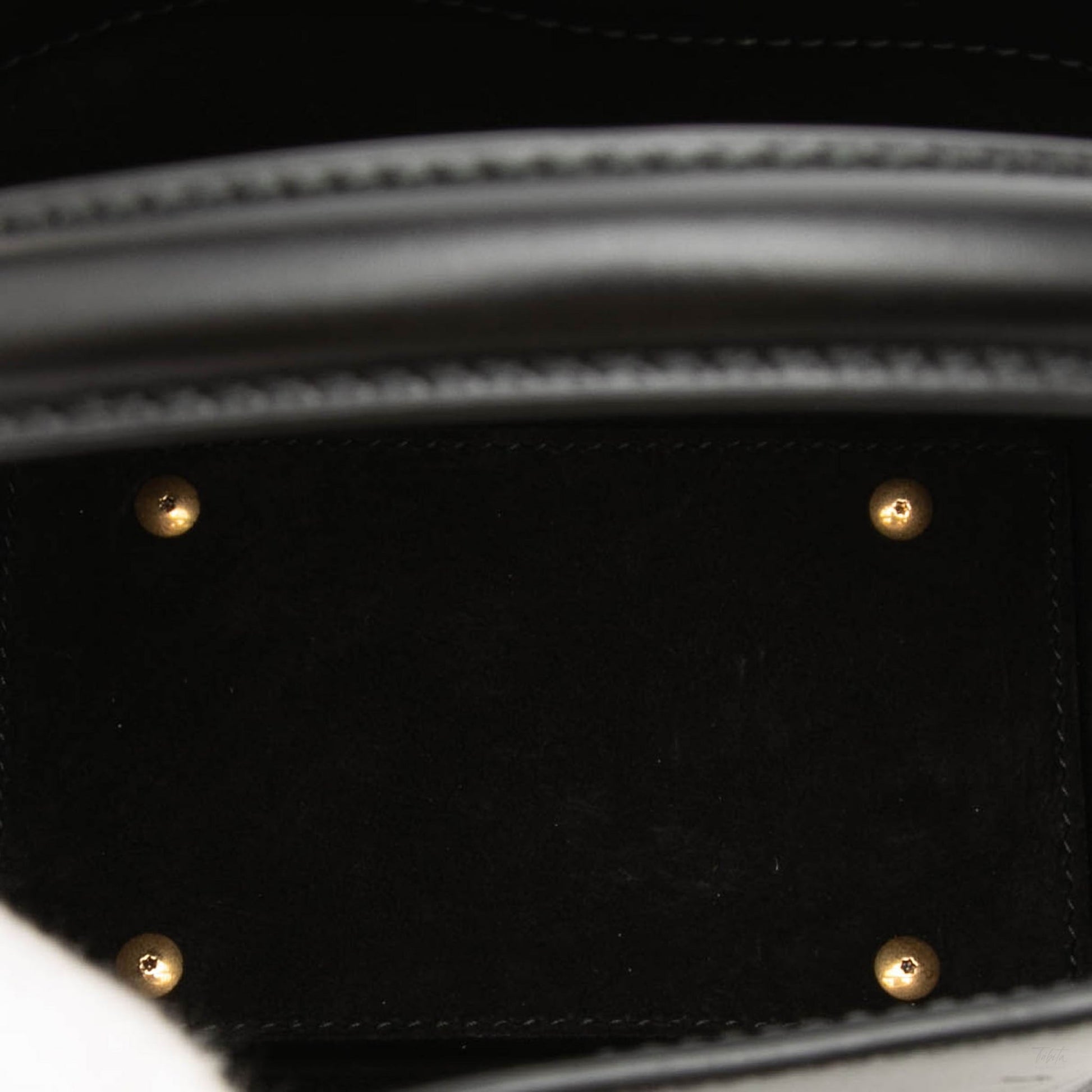 Second hand Saint Laurent Le 37 Mini Leather Bucket Shoulder Bag Black - Tabita Bags
