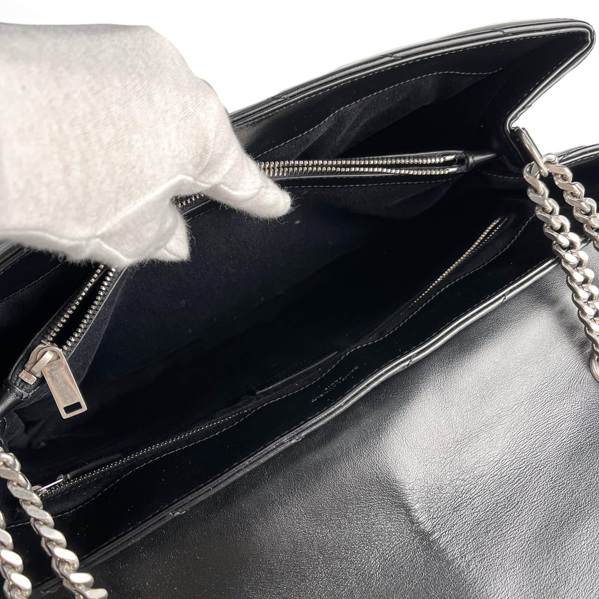 Second hand Saint Laurent Loulou Large Leather Chevron Quilted Envelope Shoulder Bag Black - Tabita Bags