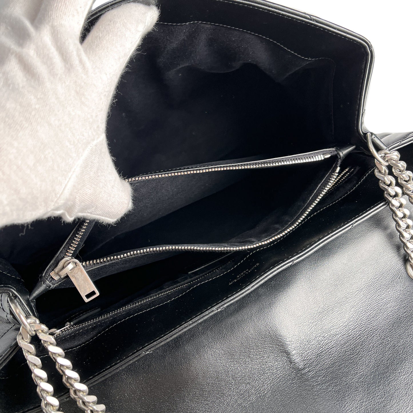 Second hand Saint Laurent Loulou Large Leather Chevron Quilted Envelope Shoulder Bag Black - Tabita Bags