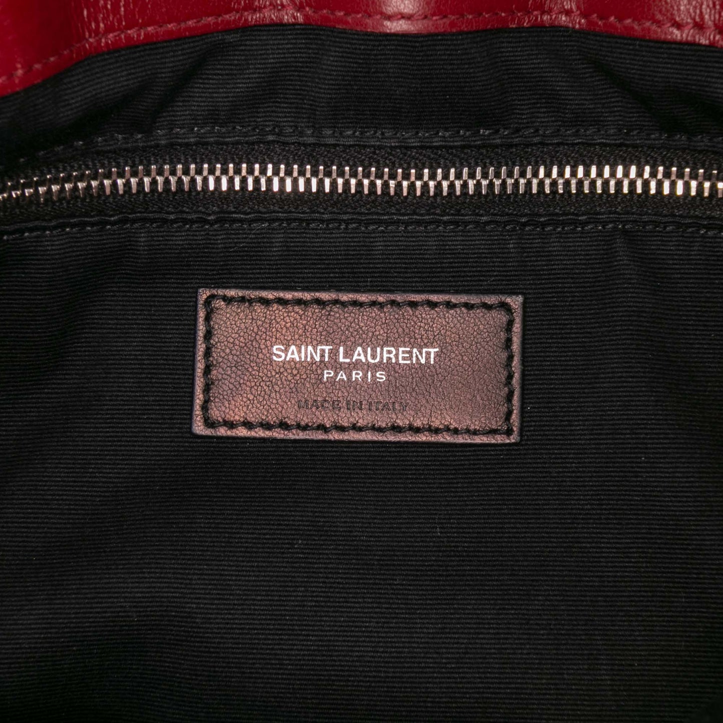 Second hand Saint Laurent Loulou Medium Leather Chevron Quilted Envelope Shoulder Bag Red - Tabita Bags