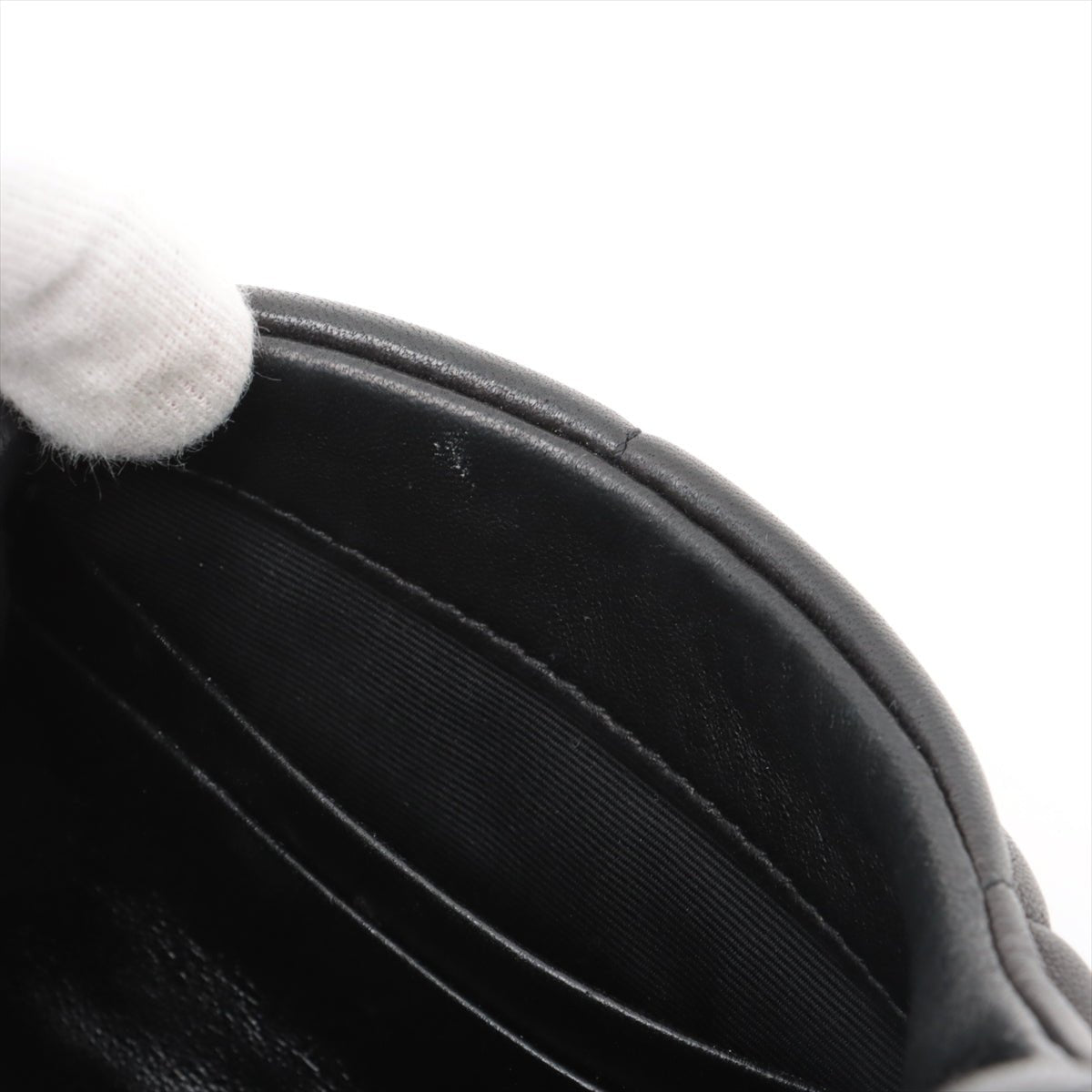 Second hand Saint Laurent Loulou Puffer Mini Chevron Quilted Leather 2 - Ways Envelope Crossbody Black - Tabita Bags