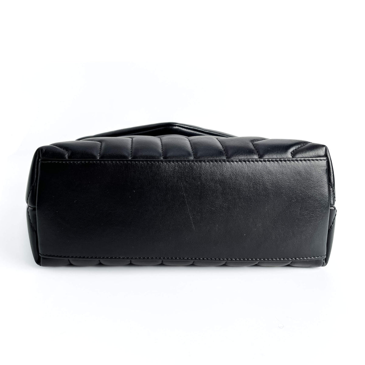 Second hand Saint Laurent Loulou Small Chevron Quited Leather 2 - Ways Envelope Bag Black - Tabita Bags