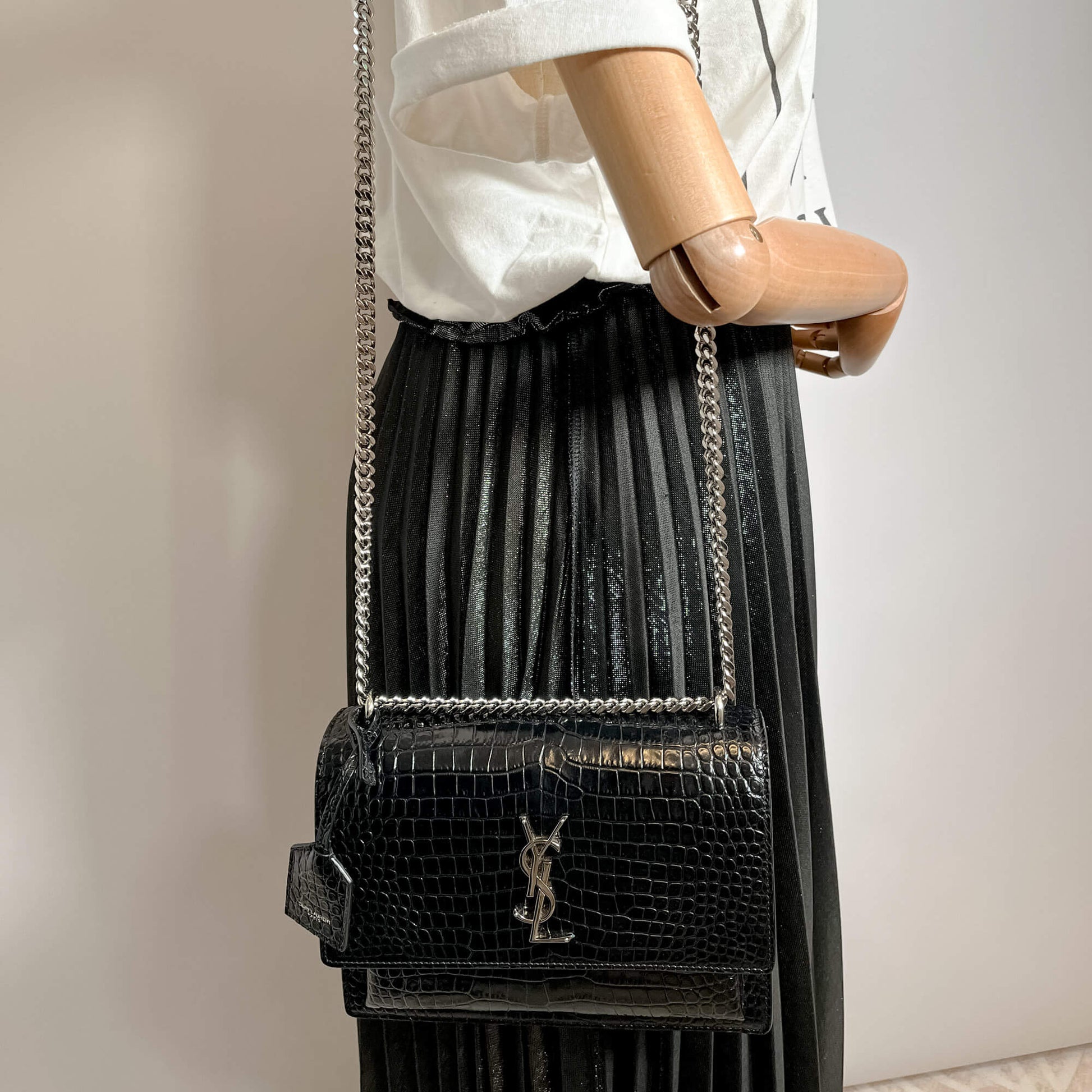 Second hand Saint Laurent Sunset Crocodile-Embossed Leather Flap Bag Black - Tabita Bags