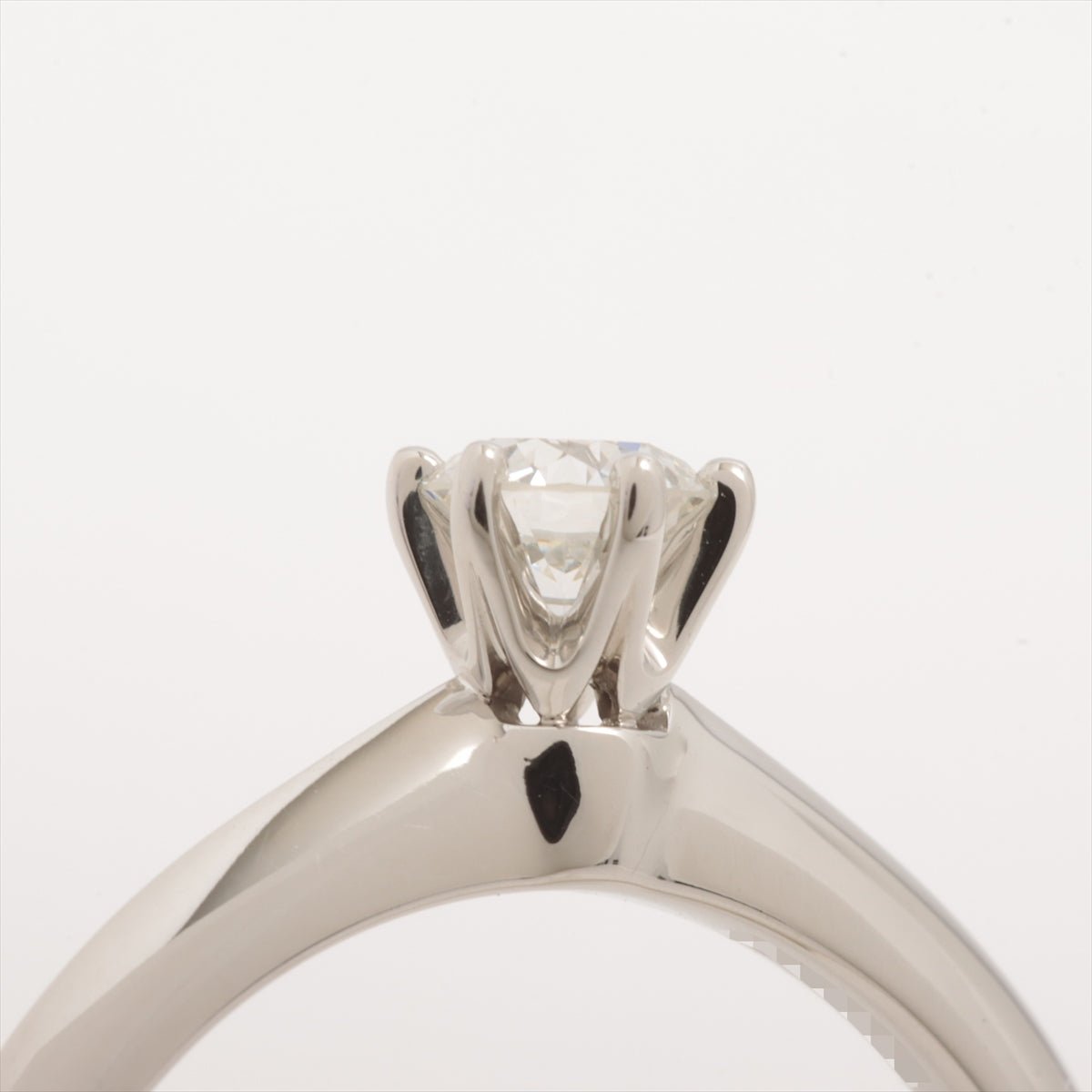 Second hand Tiffany Solitaire Platinum Ring 16.1 mm inside diameter. Platinum - Tabita Bags