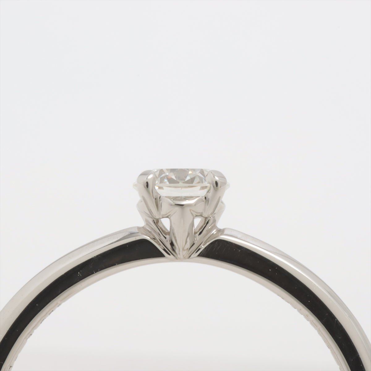 Second hand Tiffany True Platinum Ring 15 mm diameter - Tabita Bags