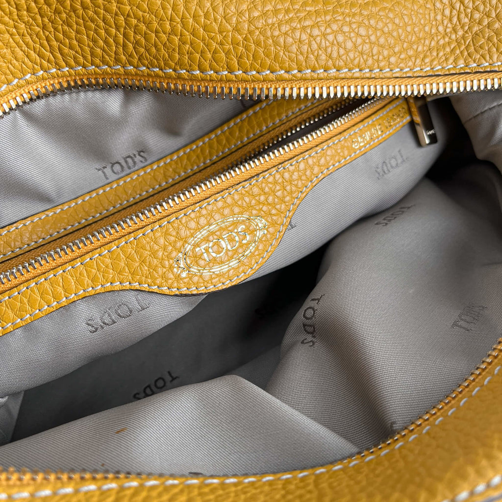 Second hand Tod's D-Styling Leather Trunk Crossbody Yellow - Tabita Bags