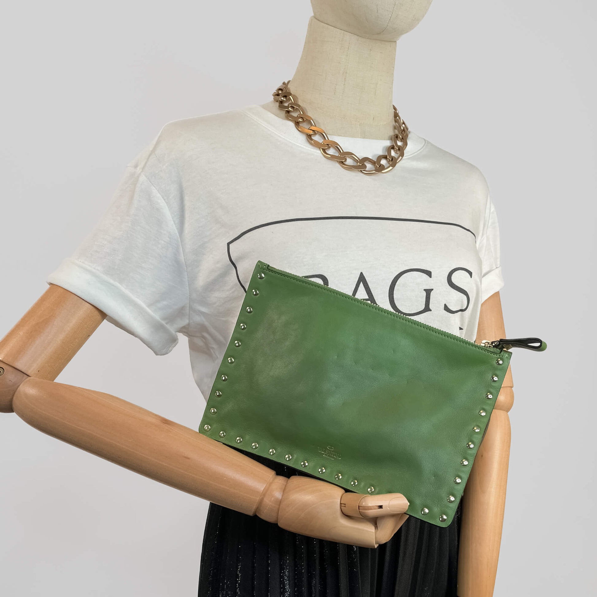 Second hand Valentino Garavani Rockstud Calfskin Leather Pouch Green - Tabita Bags