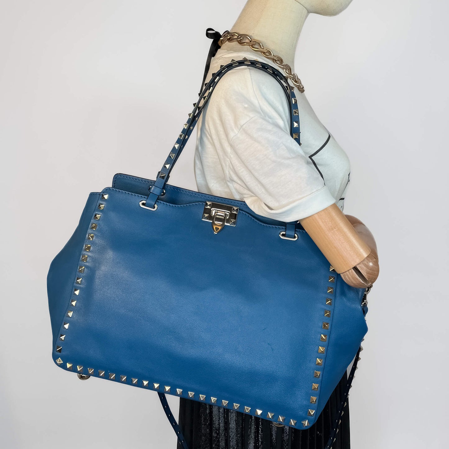 Second hand Valentino Garavani Rockstud Medium Calfskin Leather 2 - Ways Tote Bag Blue - Tabita Bags