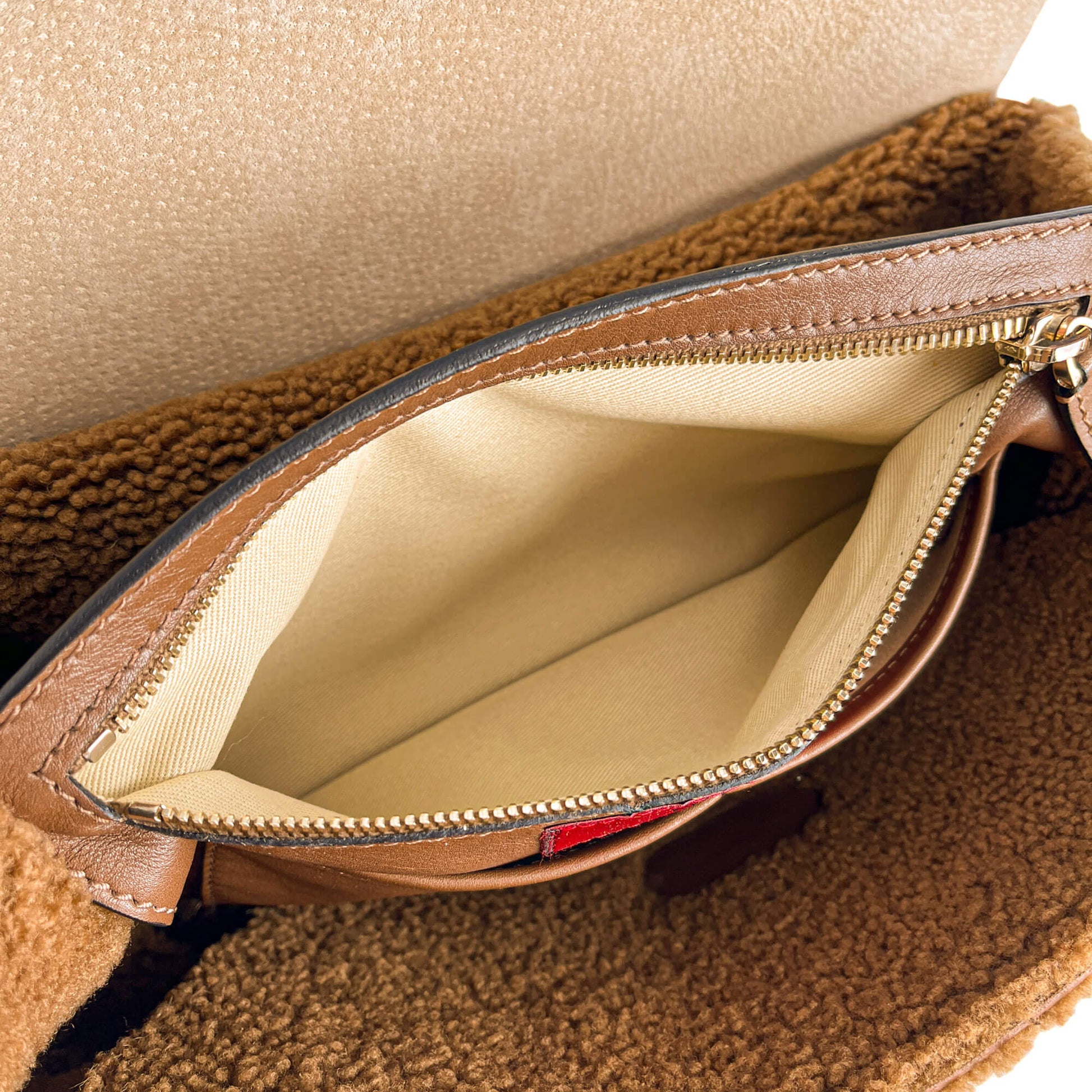 Second hand Valentino Garavani Rockstud Winter Medium Suede & Shearling Tote Shoulder Bag Caramel - Tabita Bags