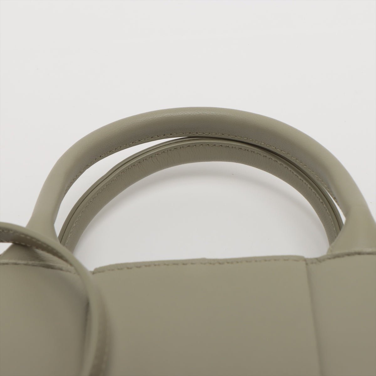 Second hand Bottega Veneta The Arco Mini Maxi Intrecciato Leather 2-Ways Tote Bag Green - Tabita Bags