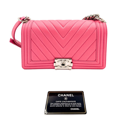 Second hand Chanel Boy Medium Chevron Calfskin Pink Bag - Tabita Bags