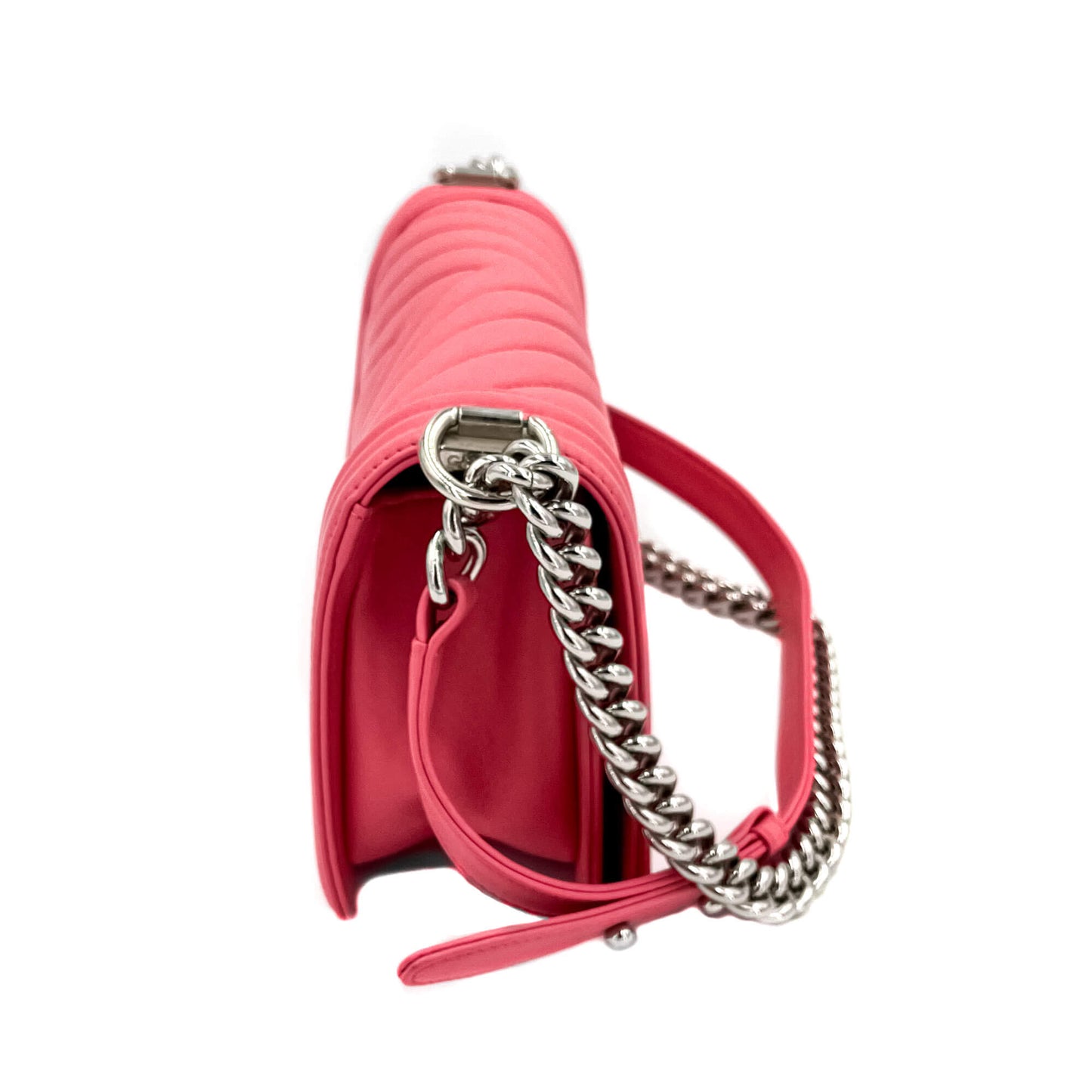 Second hand Chanel Boy Medium Chevron Calfskin Pink Bag - Tabita Bags