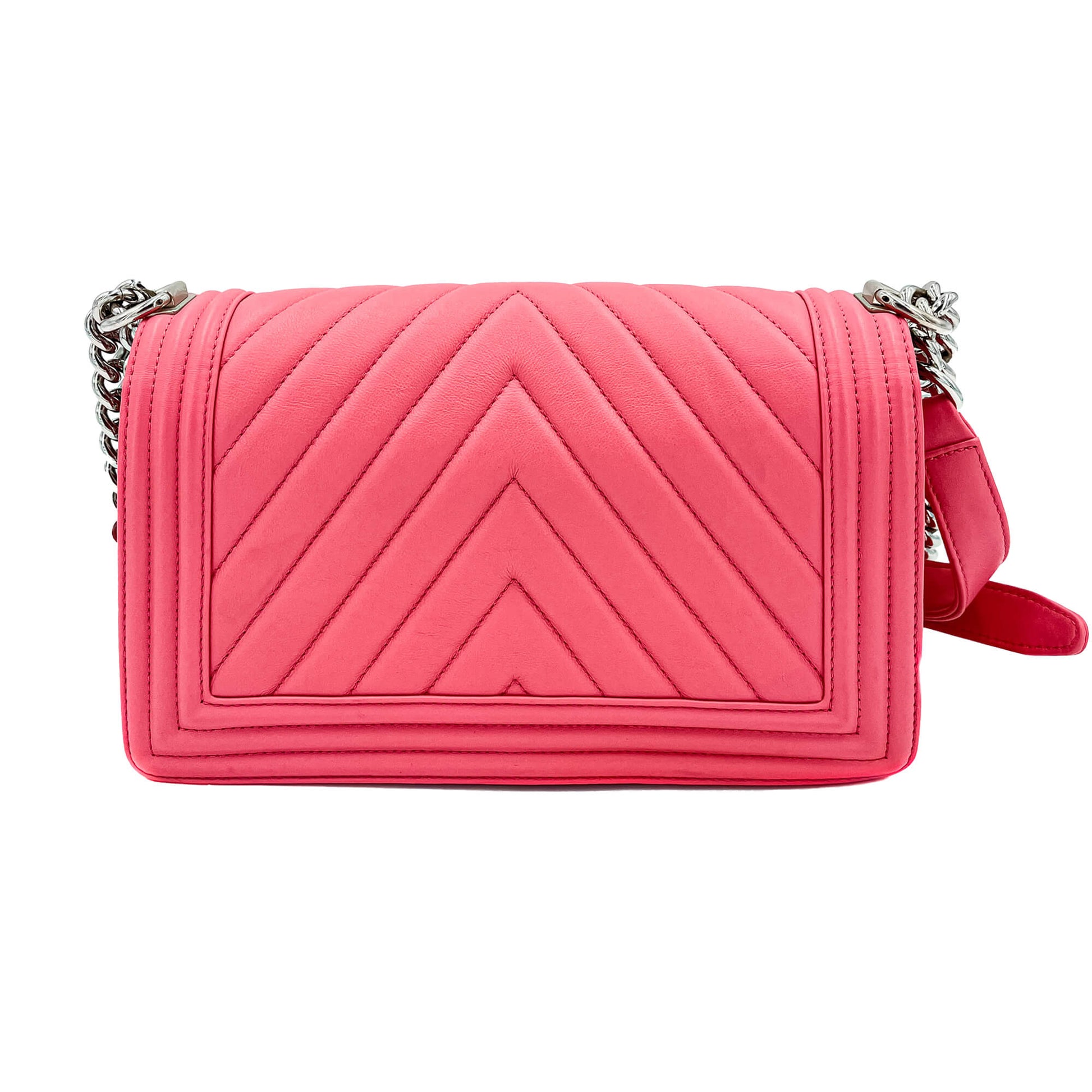 Second hand Chanel Boy Medium Chevron Calfskin Pink Bag - Tabita Bags