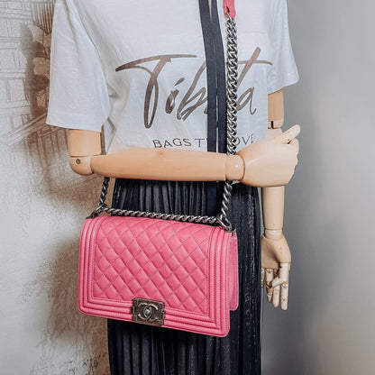 Second hand Chanel Boy Medium Quilted Calfskin Pink Bag - Tabita Bags