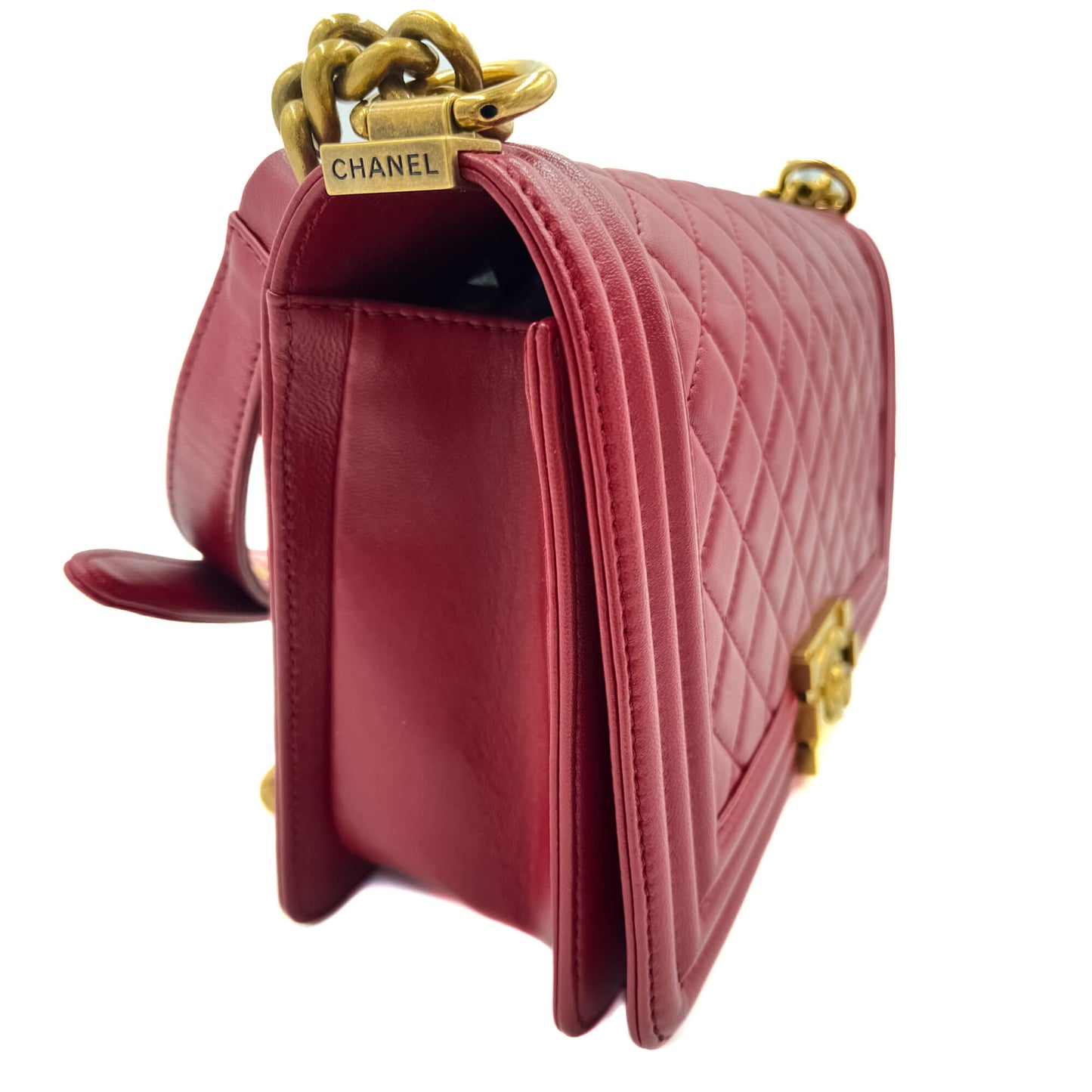 Second hand Chanel Boy Medium Quilted Calfskin Red Flap Bag - Tabita Bags