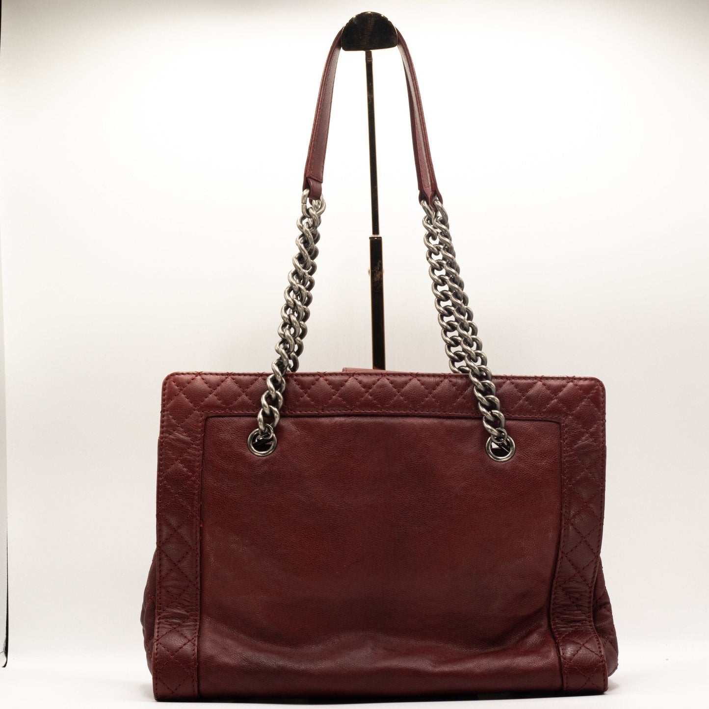 Second hand Chanel Boy Reverso Shopping Tote Burgundy Calfskin - Tabita Bags