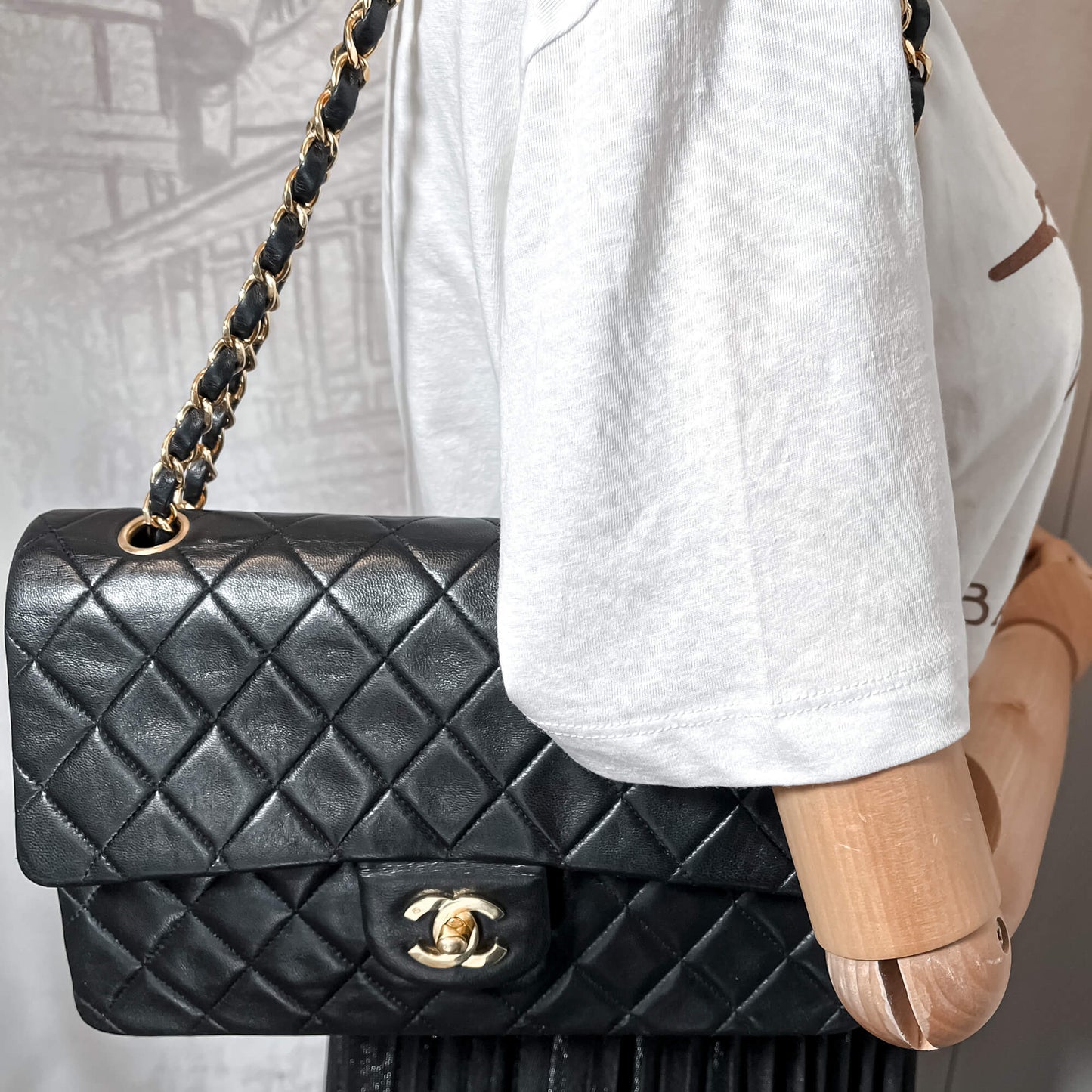 Second hand Chanel Classic Double Flap Chain Bag Black Leather Medium - Tabita Bags