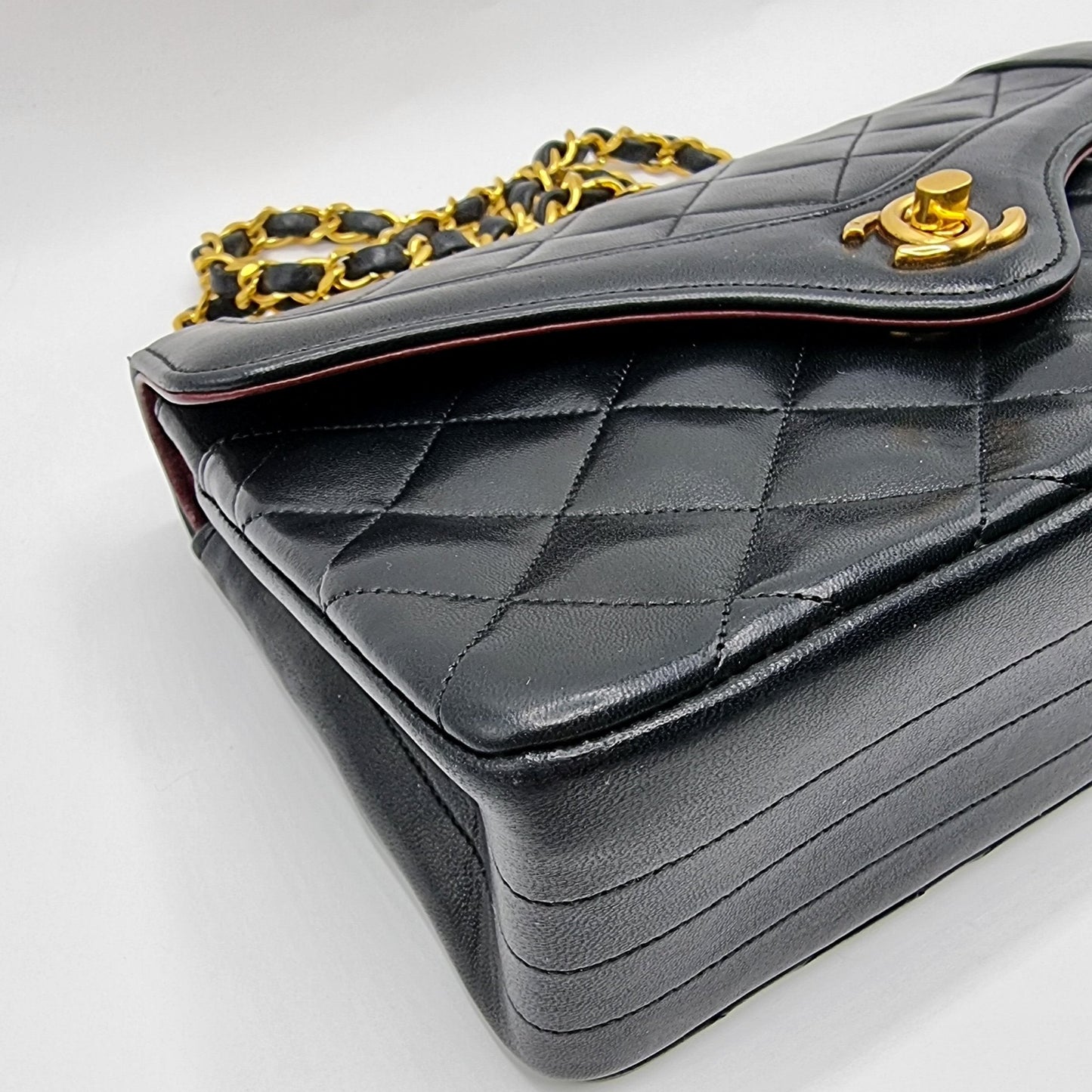 Second hand Chanel Classic Flap Bag in Black Matelassé Leather - Tabita Bags