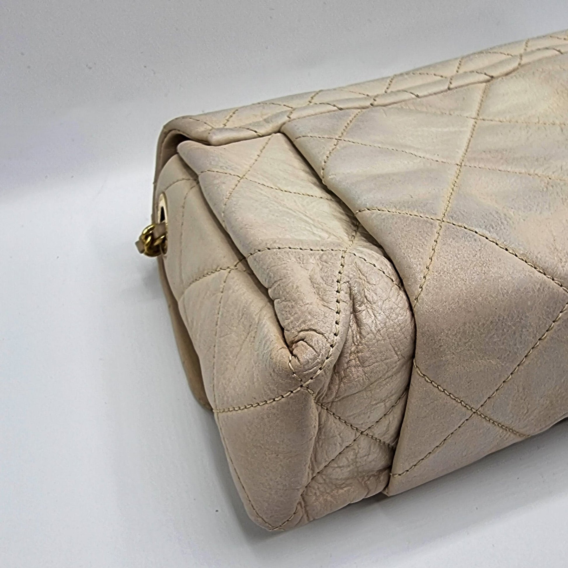 Second hand Chanel Classic Flap White Lambskin Leather - Tabita Bags