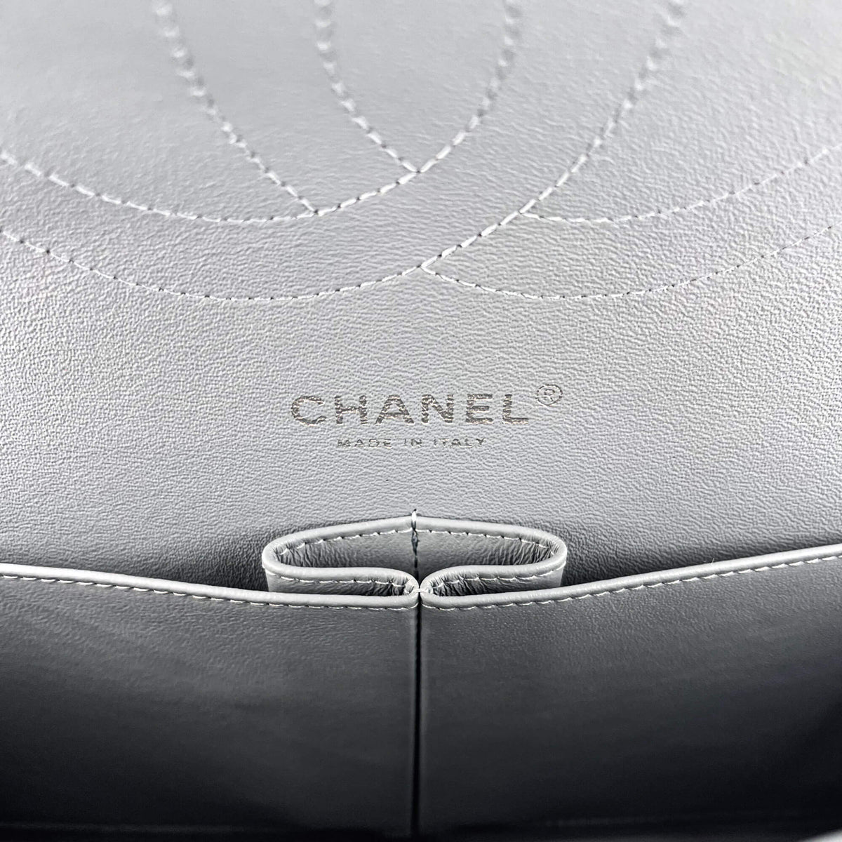 Second hand Chanel Jumbo Classic Double Flap Grey Caviar Leather Silver - Tabita Bags
