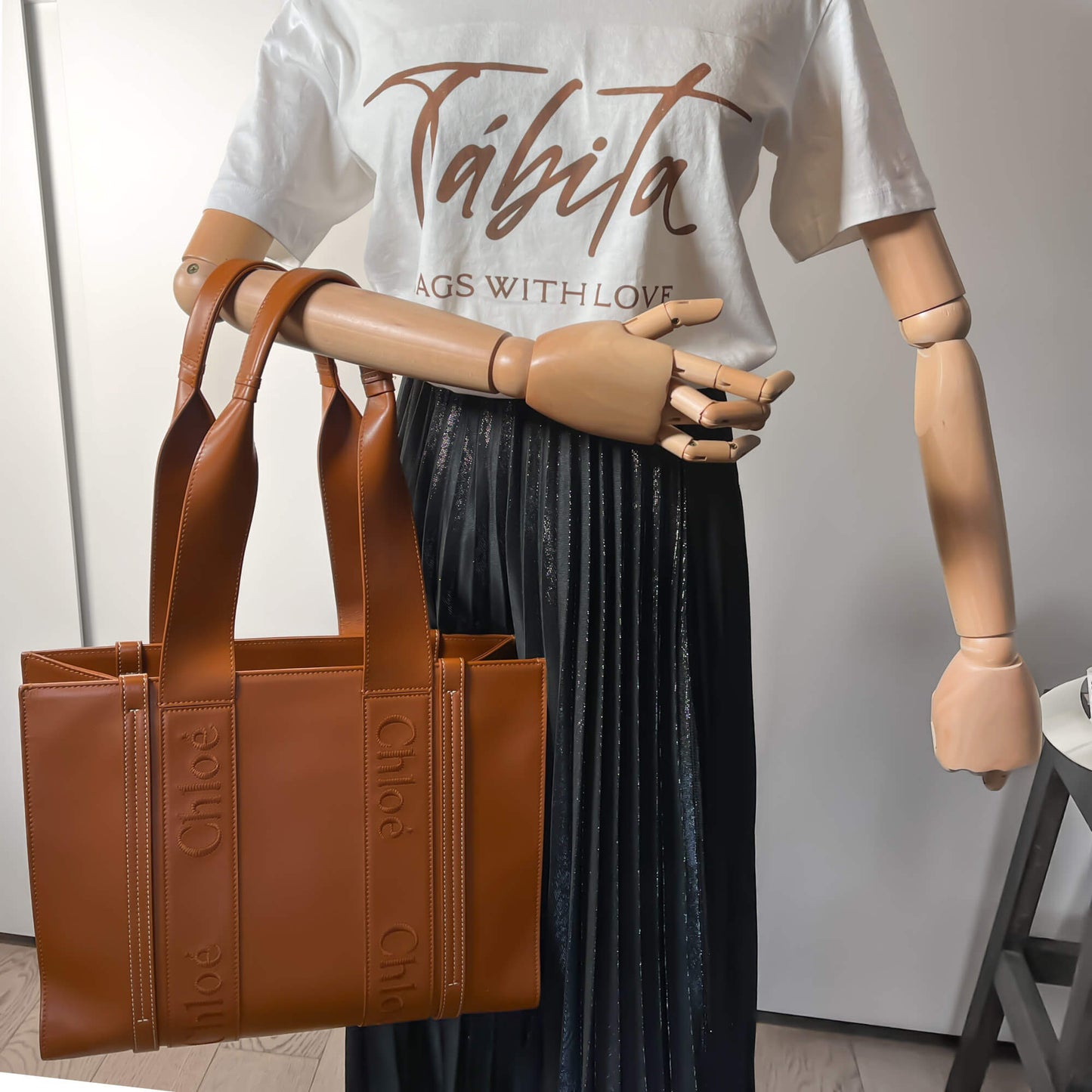 Second hand Chloé Woody Medium Leather Tote Bag Brown - Tabita Bags