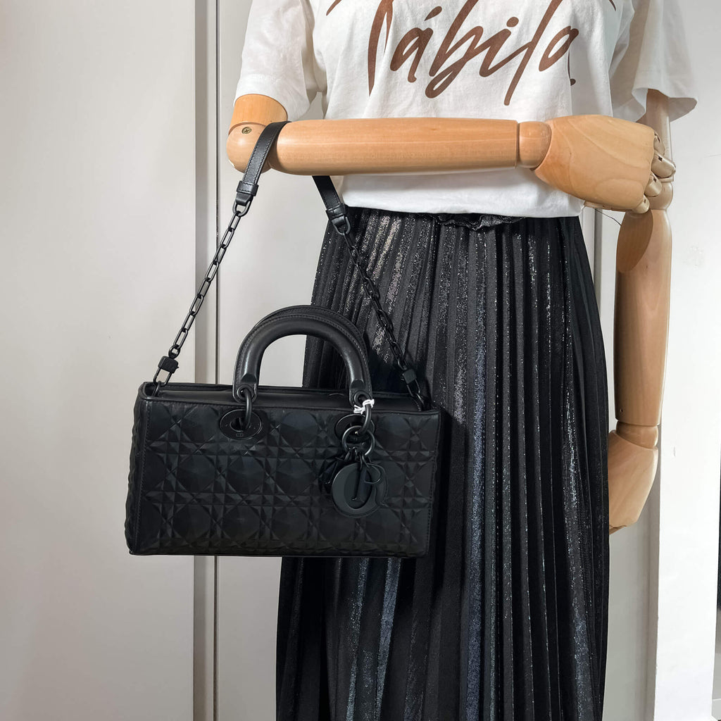 Second hand Dior Lady Dejoy Medium Leather 2-Way Handbag Black - Tabita Bags