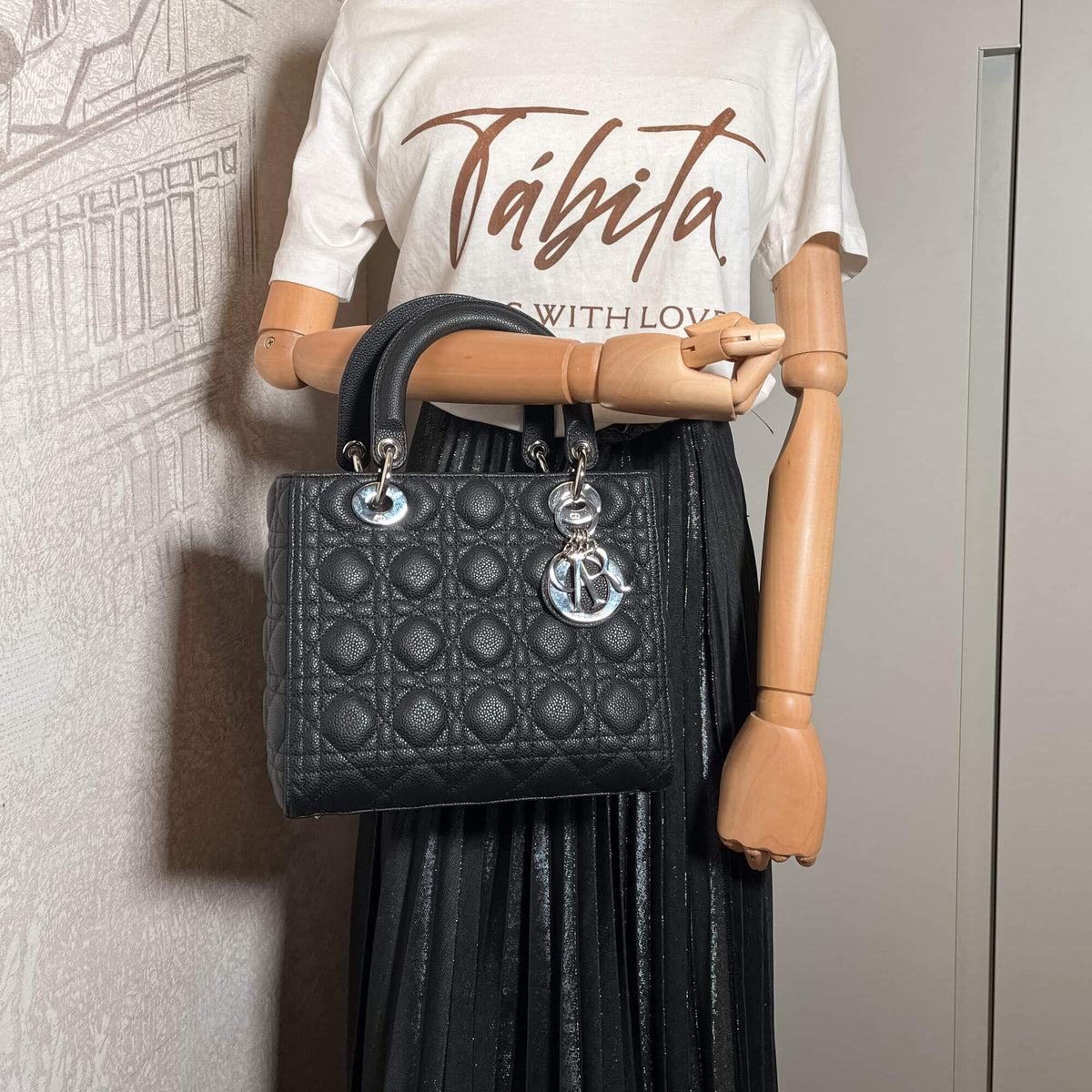 Second hand Dior Lady Dior Medium Cannage Grained Calfskin Leather 2-Ways Tote Bag Black - Tabita Bags