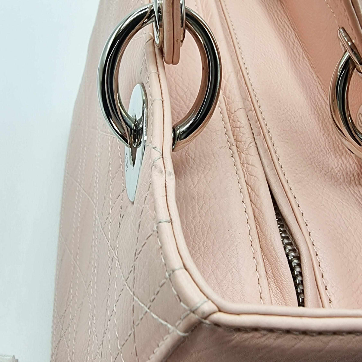 Second hand Dior Lady Dior Pink Leather Medium - Tabita Bags