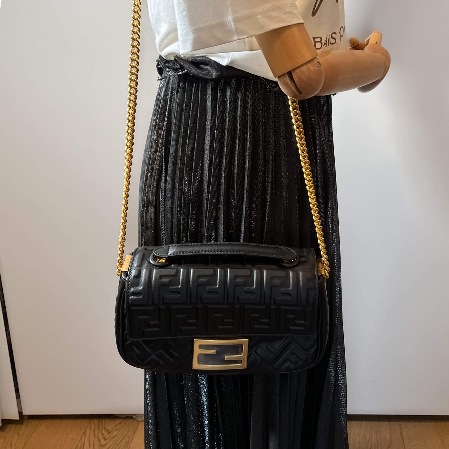 Second hand Fendi Baguette Midi Nappa Leather Black Chain Bag - Tabita Bags