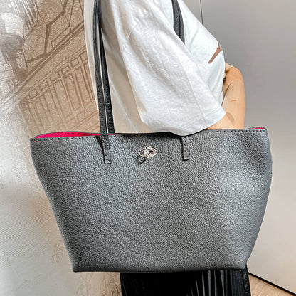 Second hand Fendi Carla Selleria Leather Grey Tote Bag - Tabita Bags